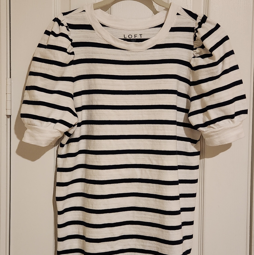 LOFT Monochrome Striped Puff Sleeve Top